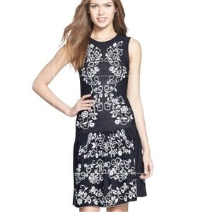 Cynthia Steffe Jacquard Floral sweater dress Size M